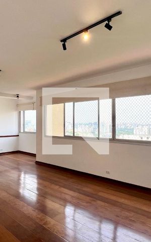 Apartamento à venda com 126m², 4 quartos e 2 vagas Apartamento à venda com 126m², 4 quartos e 2 vagasSala