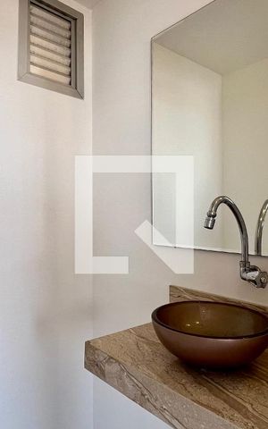 Apartamento à venda com 126m², 4 quartos e 2 vagas Apartamento à venda com 126m², 4 quartos e 2 vagasLavabo