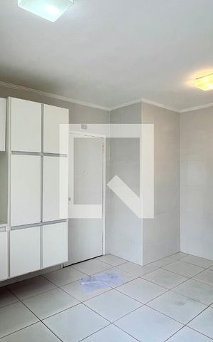 Apartamento à venda com 126m², 4 quartos e 2 vagas Apartamento à venda com 126m², 4 quartos e 2 vagasCozinha