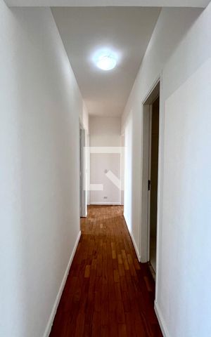 Apartamento à venda com 126m², 4 quartos e 2 vagas Apartamento à venda com 126m², 4 quartos e 2 vagasCorredor