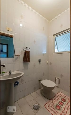 Casa à venda com 295m², 3 quartos e 2 vagas1o. Andar - Lavabo