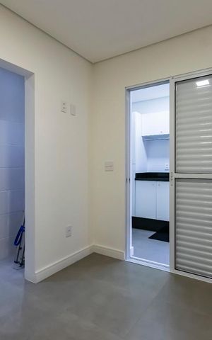 Casa à venda com 215m², 3 quartos e 2 vagas1o. Andar - Quarto de serviço