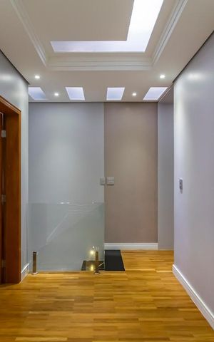 Casa à venda com 215m², 3 quartos e 2 vagas2o. Andar - Hall