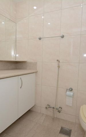 Apartamento à venda com 166m², 4 quartos e 2 vagasBanheiro Suíte 3