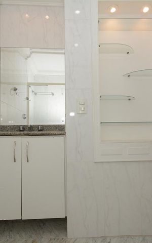 Apartamento à venda com 166m², 4 quartos e 2 vagasBanheiro Suíte 1