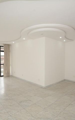 Apartamento à venda com 166m², 4 quartos e 2 vagasSala