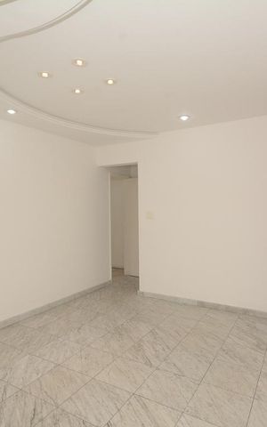 Apartamento à venda com 166m², 4 quartos e 2 vagasSala