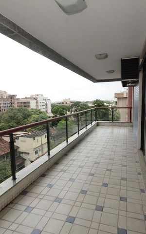 Apartamento à venda com 166m², 4 quartos e 2 vagasVaranda 1