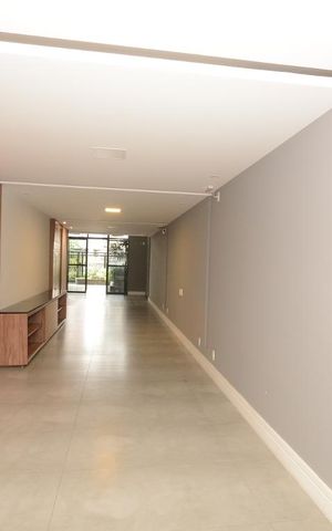 Apartamento à venda com 166m², 4 quartos e 2 vagasÁrea Comum - Hall de Entrada