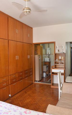 Apartamento à venda com 40m², 1 quarto e sem vagaSala