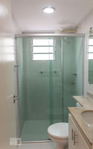Apartamento para alugar com 48m², 2 quartos e 1 vaga Apartamento para alugar com 48m², 2 quartos e 1 vagaBanheiro