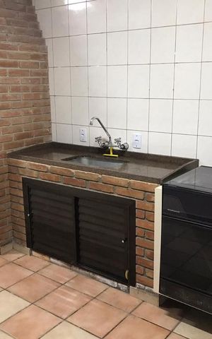 Casa à venda com 240m², 3 quartos e 2 vagas Casa à venda com 240m², 3 quartos e 2 vagasChurrasqueira
