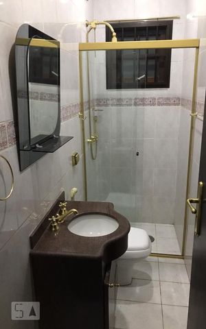 Casa à venda com 240m², 3 quartos e 2 vagas Casa à venda com 240m², 3 quartos e 2 vagasBanheiro 1