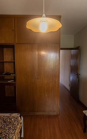 Casa à venda com 250m², 3 quartos e 2 vagas Casa à venda com 250m², 3 quartos e 2 vagasQuarto 3