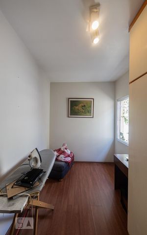 Casa à venda com 250m², 3 quartos e 2 vagas Casa à venda com 250m², 3 quartos e 2 vagasQuarto 1