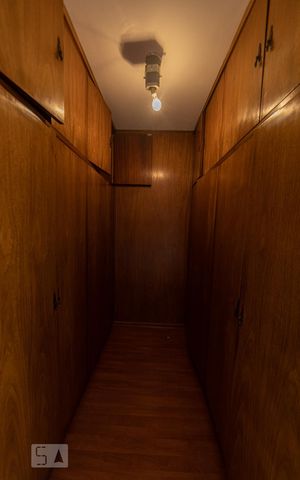 Casa à venda com 250m², 3 quartos e 2 vagas Casa à venda com 250m², 3 quartos e 2 vagasCloset Quarto 2