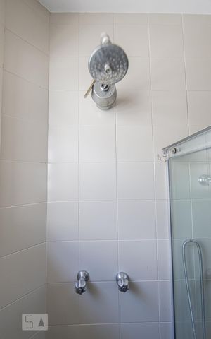 Casa à venda com 250m², 3 quartos e 2 vagas Casa à venda com 250m², 3 quartos e 2 vagasBanheiro Social