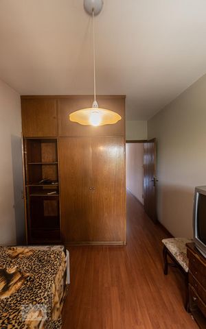 Casa à venda com 250m², 3 quartos e 2 vagas Casa à venda com 250m², 3 quartos e 2 vagasQuarto 3