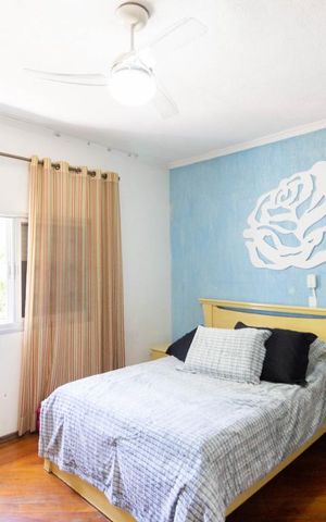Casa para alugar com 244m², 4 quartos e 3 vagas Casa para alugar com 244m², 4 quartos e 3 vagasQuarto