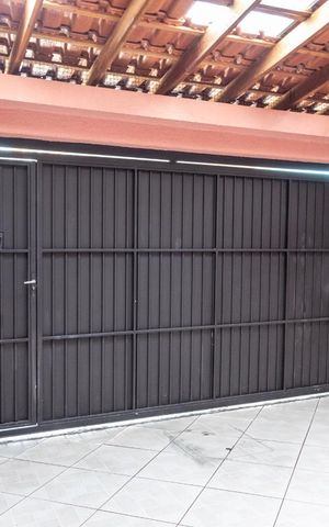 Casa à venda com 125m², 2 quartos e 2 vagasGaragem