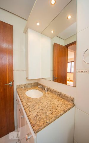 Apartamento à venda com 60m², 2 quartos e 1 vaga Apartamento à venda com 60m², 2 quartos e 1 vagaBanheiro