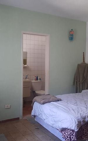 Casa à venda com 180m², 4 quartos e 3 vagas Casa à venda com 180m², 4 quartos e 3 vagasQuarto 1