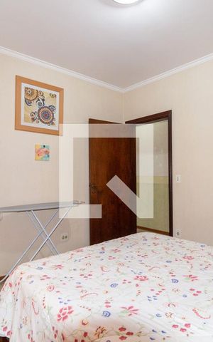 Casa à venda com 216m², 3 quartos e 4 vagas Casa à venda com 216m², 3 quartos e 4 vagasQuarto 2