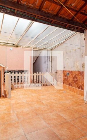 Casa à venda com 216m², 3 quartos e 4 vagas Casa à venda com 216m², 3 quartos e 4 vagasÁrea de Serviço
