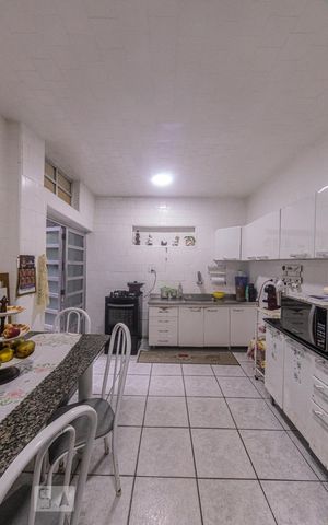 Apartamento à venda com 110m², 2 quartos e sem vagaCozinha