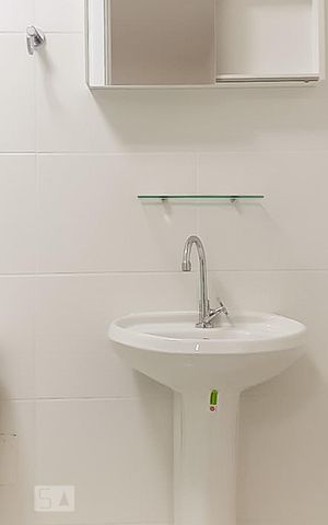Apartamento para alugar com 38m², 1 quarto e sem vaga Apartamento para alugar com 38m², 1 quarto e sem vagaBanheiro da Suíte