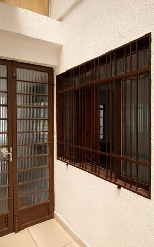 Casa à venda com 272m², 3 quartos e 5 vagas Casa à venda com 272m², 3 quartos e 5 vagasQuintal