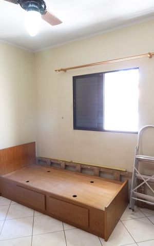 Casa à venda com 272m², 3 quartos e 5 vagas Casa à venda com 272m², 3 quartos e 5 vagasQuarto
