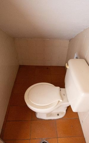 Casa à venda com 272m², 3 quartos e 5 vagas Casa à venda com 272m², 3 quartos e 5 vagasLavabo de serviço