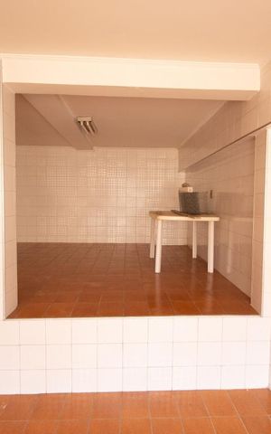Casa à venda com 272m², 3 quartos e 5 vagas Casa à venda com 272m², 3 quartos e 5 vagasSalão de festas