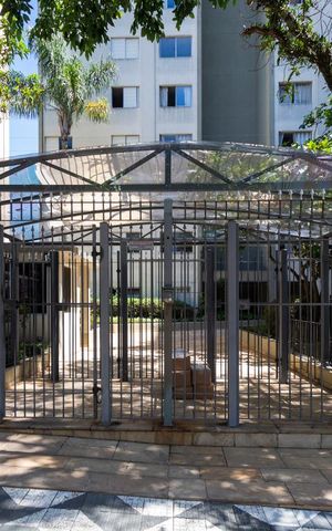 Apartamento para alugar com 55m², 2 quartos e 1 vagaFachada
