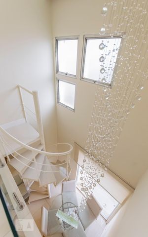 Apartamento à venda com 120m², 2 quartos e 2 vagas2o. Andar - Escadas