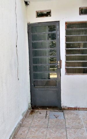 Casa à venda com 100m², 2 quartos e sem vagaQuintal