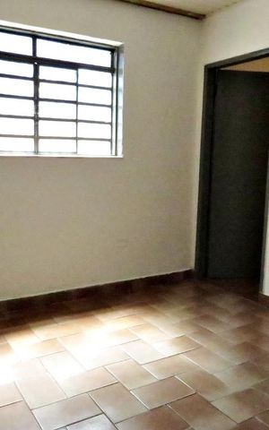 Casa à venda com 100m², 2 quartos e sem vagaSala