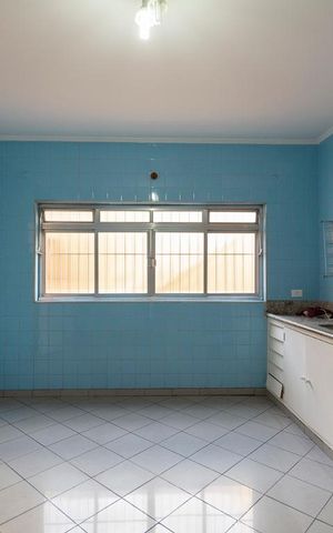 Casa à venda com 300m², 5 quartos e 2 vagas Casa à venda com 300m², 5 quartos e 2 vagasCozinha