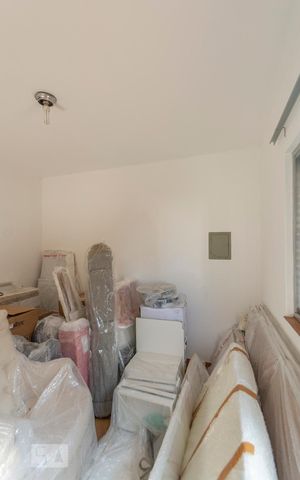 Casa à venda com 300m², 5 quartos e 2 vagas Casa à venda com 300m², 5 quartos e 2 vagasedícula