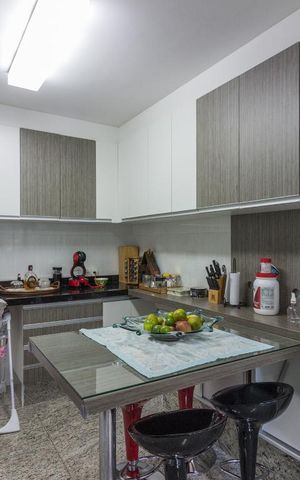 Apartamento à venda com 326m², 4 quartos e 4 vagasCozinha