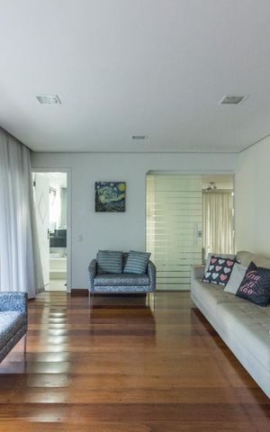 Apartamento à venda com 326m², 4 quartos e 4 vagasSala