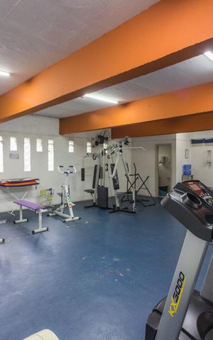 Apartamento à venda com 326m², 4 quartos e 4 vagasAcademia