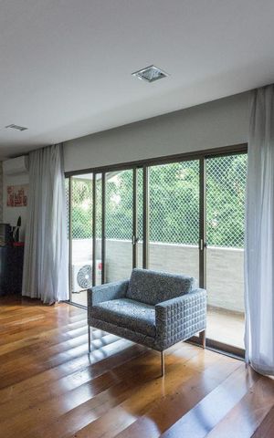 Apartamento à venda com 326m², 4 quartos e 4 vagasSala