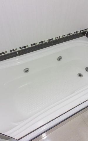 Apartamento à venda com 326m², 4 quartos e 4 vagasBanheiro Suite 1