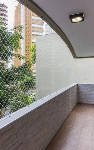 Apartamento à venda com 326m², 4 quartos e 4 vagasVaranda