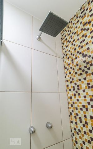 Apartamento à venda com 80m², 2 quartos e sem vaga Apartamento à venda com 80m², 2 quartos e sem vagaBanheiro
