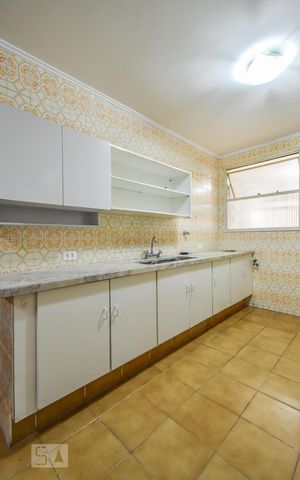Apartamento para alugar com 179m², 3 quartos e 2 vagas Apartamento para alugar com 179m², 3 quartos e 2 vagasCozinha