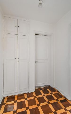 Apartamento para alugar com 179m², 3 quartos e 2 vagas Apartamento para alugar com 179m², 3 quartos e 2 vagasHall