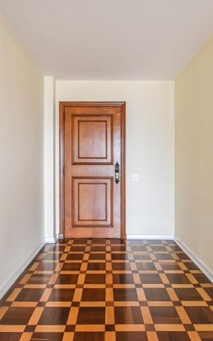Apartamento para alugar com 179m², 3 quartos e 2 vagas Apartamento para alugar com 179m², 3 quartos e 2 vagasEntrada